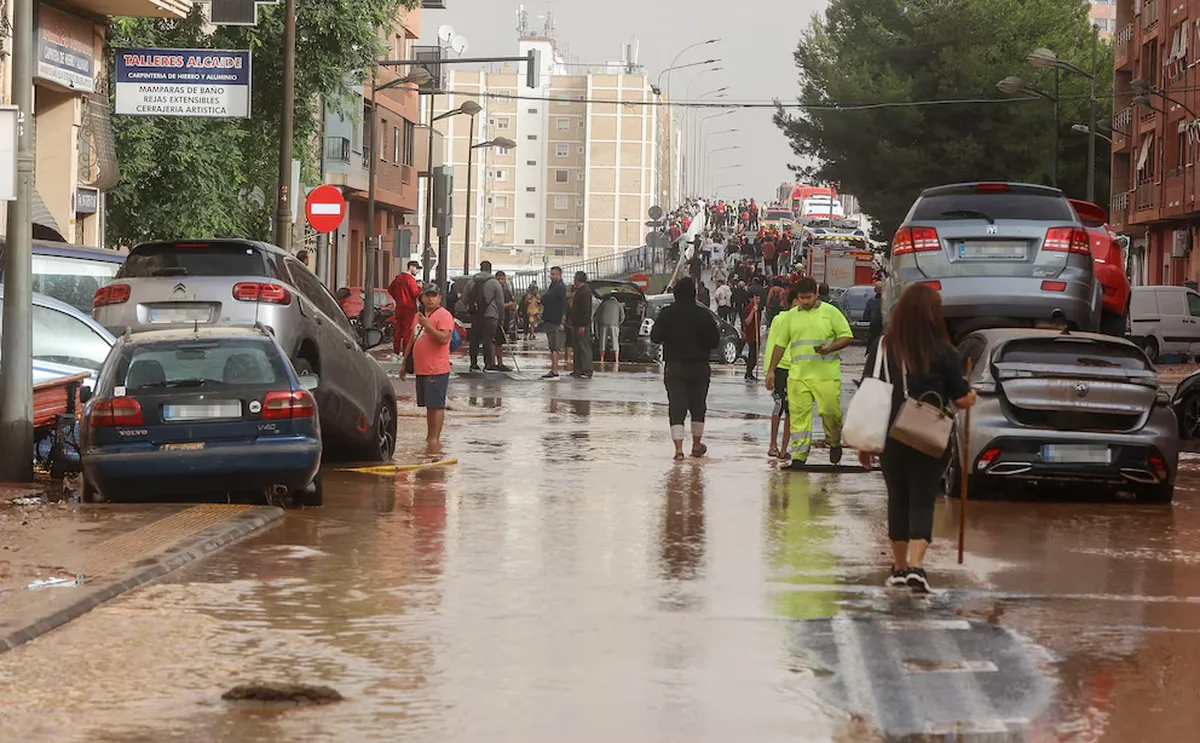 Más de 51 personas muertas en Valencia por fuertes lluvias e inundaciones