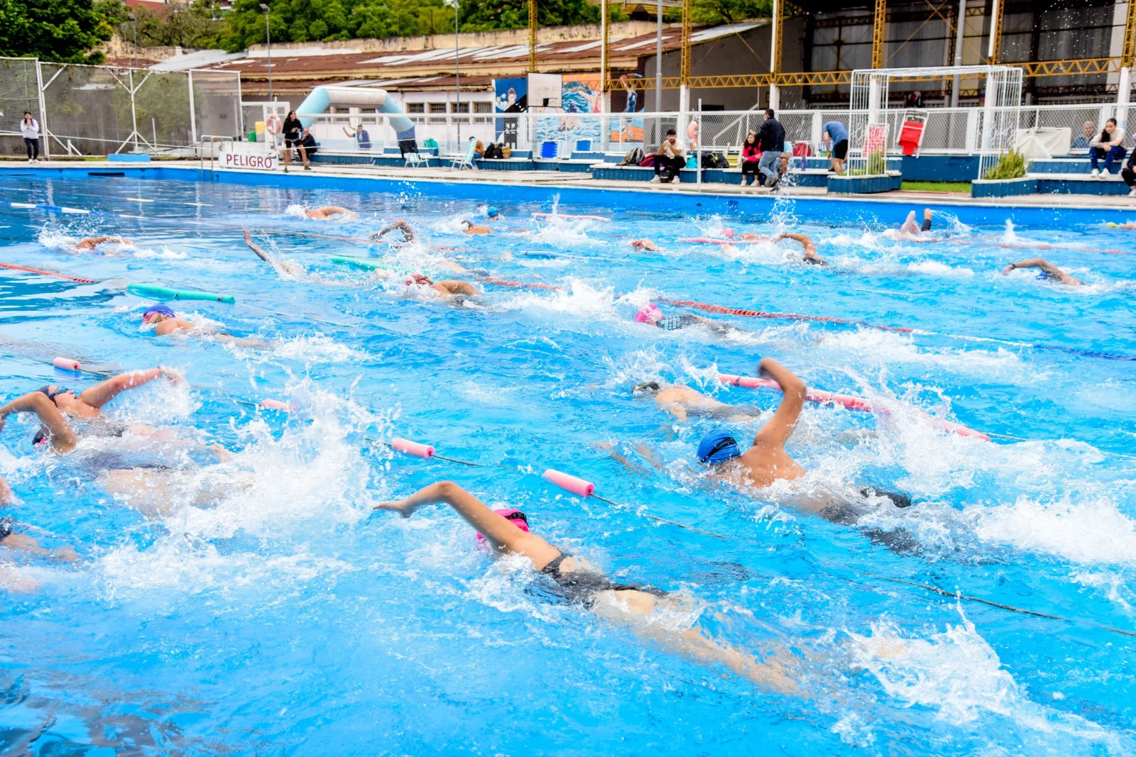 Ya están abiertas las inscripciones gratuitas para el Acuatlón municipal en el Complejo Ledesma