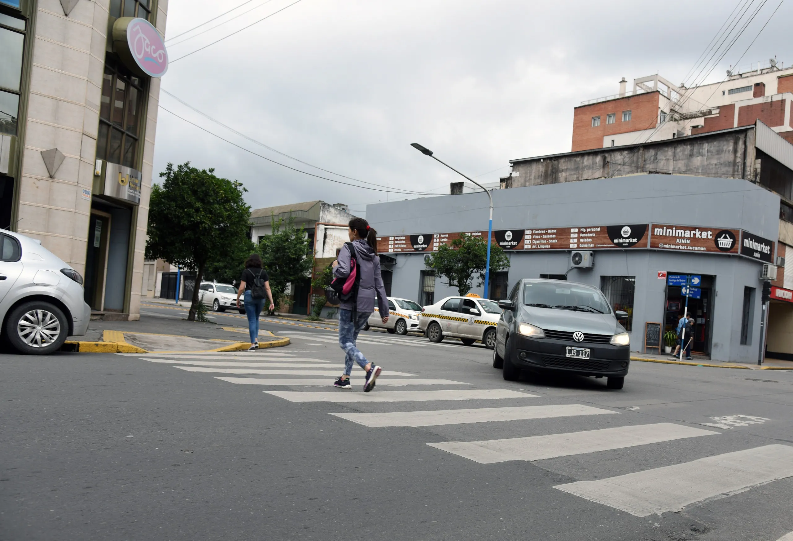 Atención automovilistas: levantan la prohibición de giro en calle Junín para quienes circulan por Santiago del Estero
