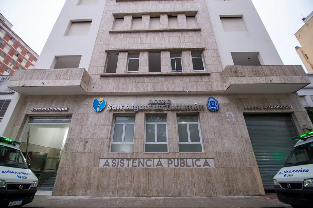 Vuelven todos los servicios de la Asistencia Pública al edificio remodelado de Chacabuco 239