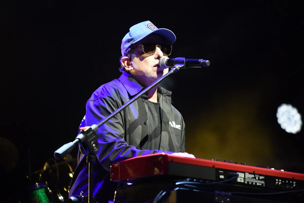 Calamaro hizo vibrar al Palacio de los Deportes en la reinauguración