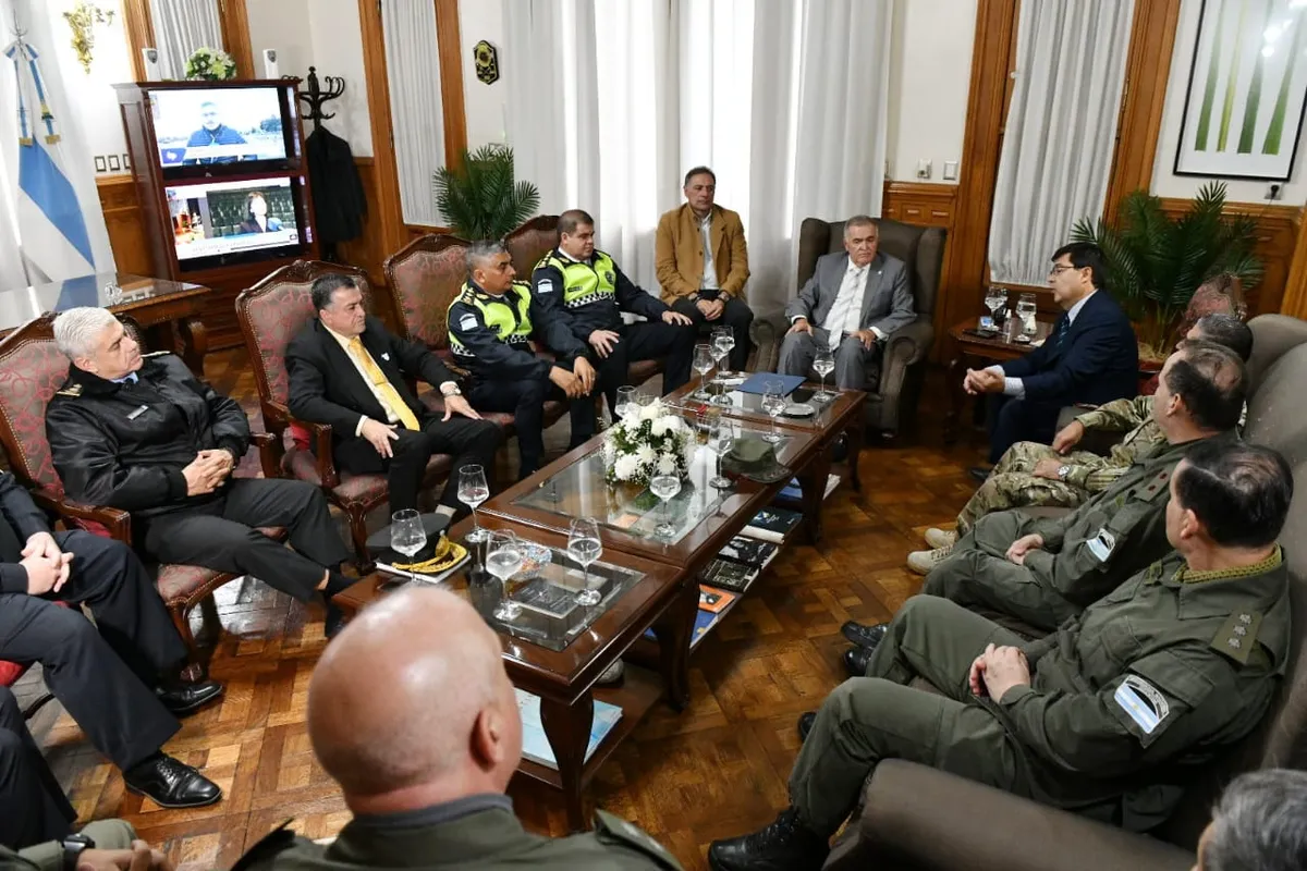 Jaldo engrandece el vínculo de Tucumán con las fuerzas federales