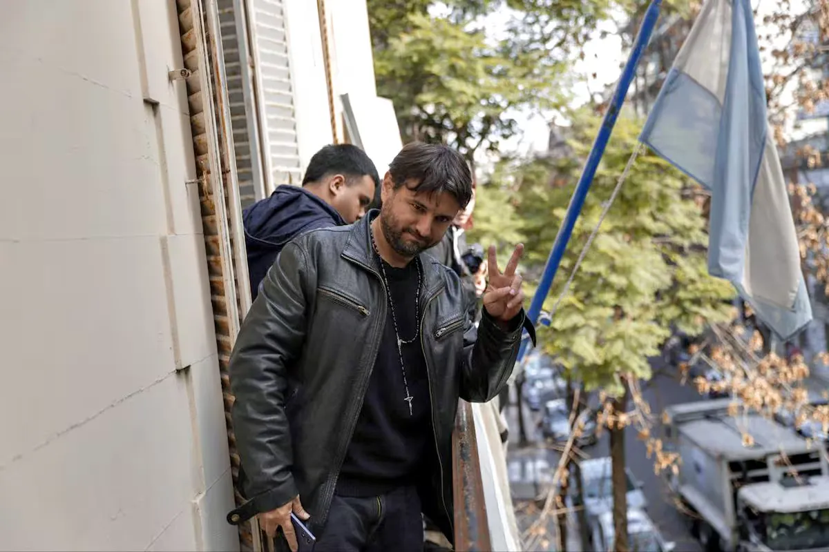 Liberaron a Grabois tras haber sido detenido por tomar el Instituto Perón