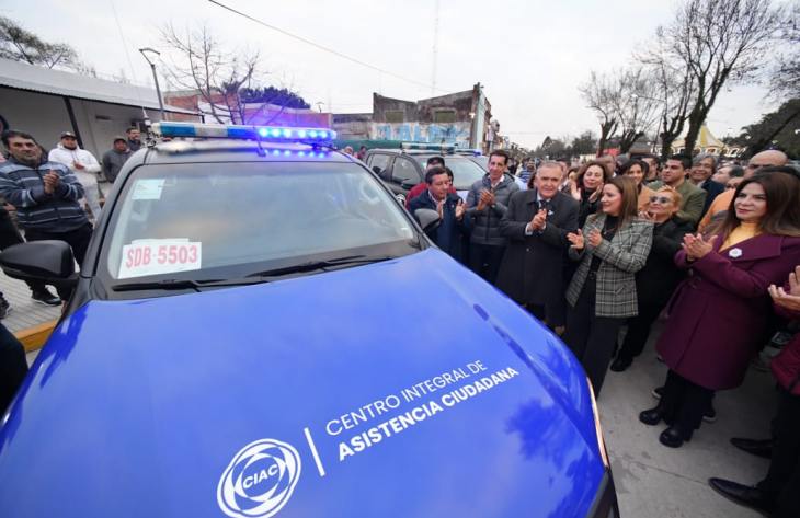 Jaldo inauguró obras en Bella Vista y entregó vehículos