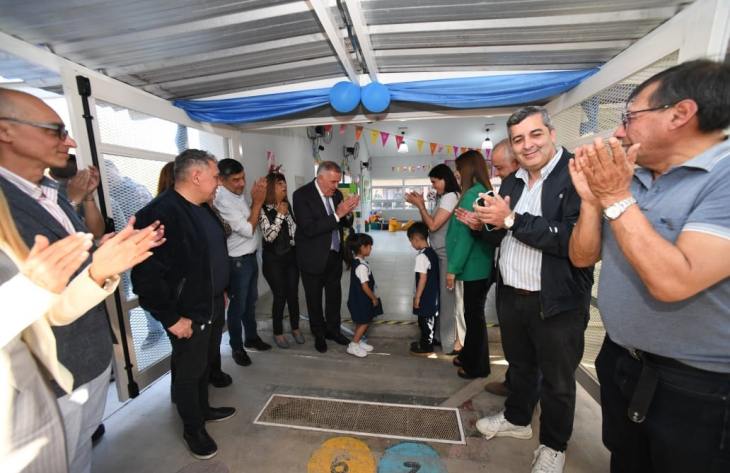 Jaldo inauguró el nuevo edificio del Nivel Inicial en la Escuela Thames