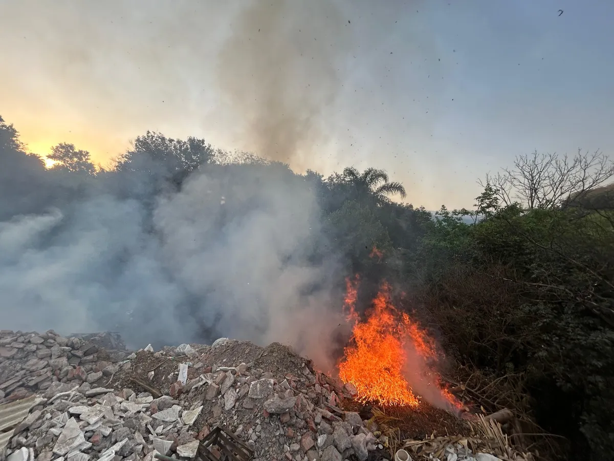 «El gobierno hace campañas para evitar el uso del fuego en condiciones extremas»